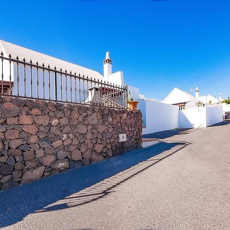 Villa Tias Exterior photo