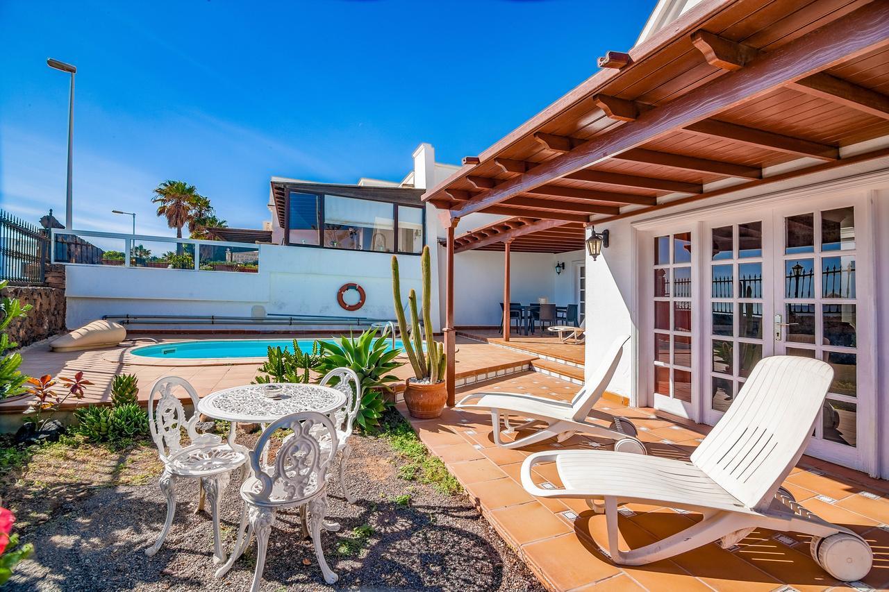 Villa Tias Exterior photo