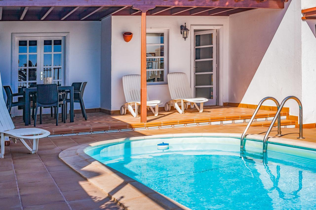 Villa Tias Exterior photo