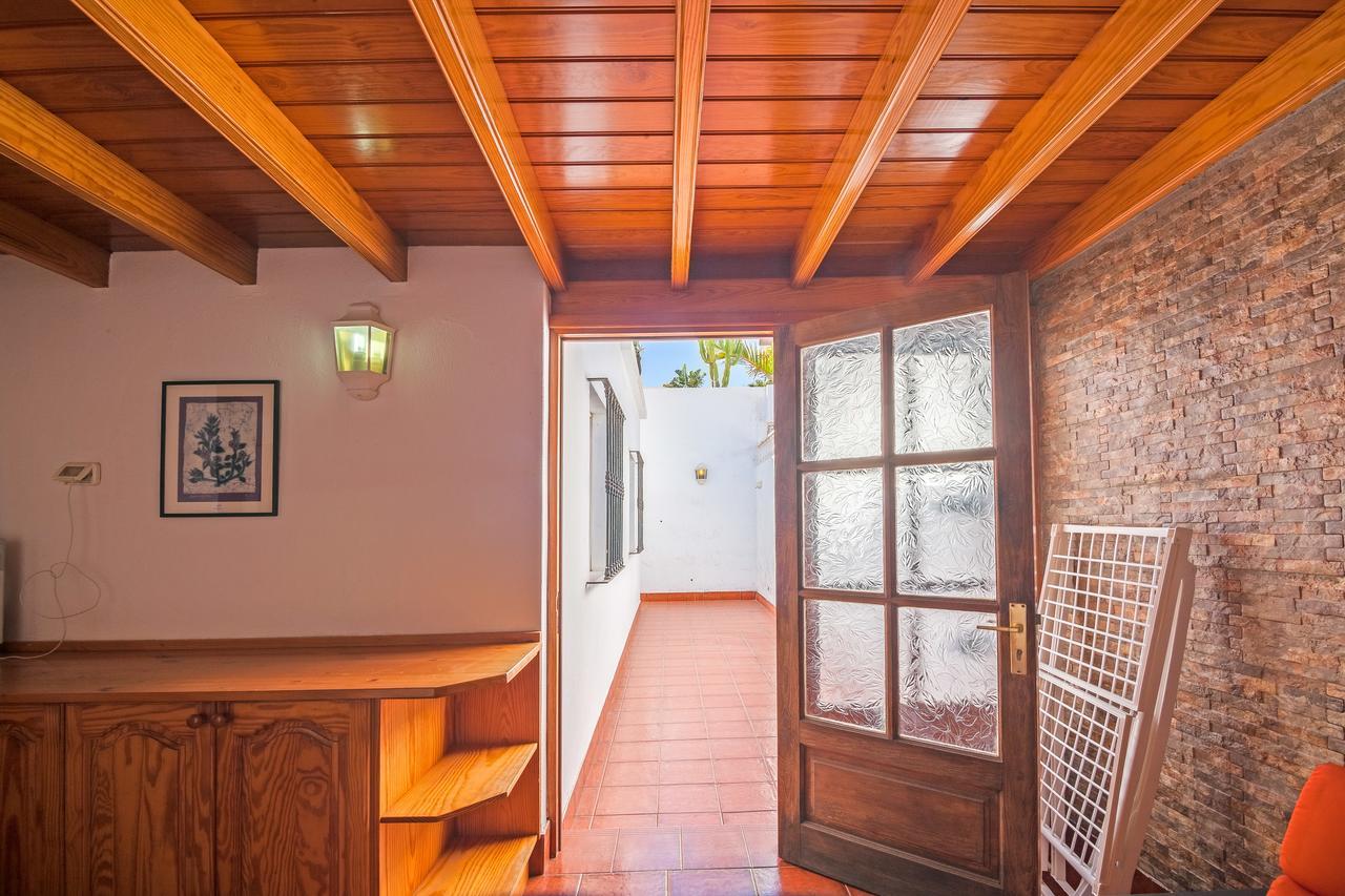 Villa Tias Exterior photo