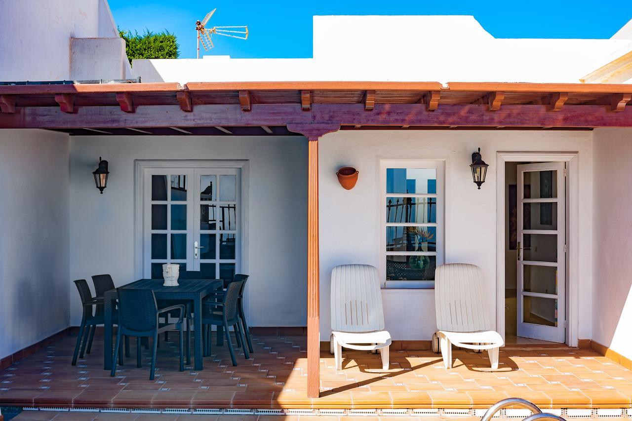 Villa Tias Exterior photo