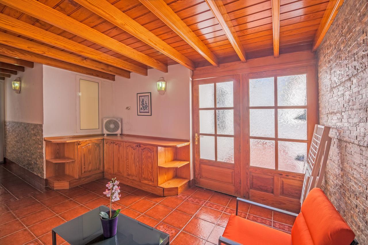Villa Tias Exterior photo