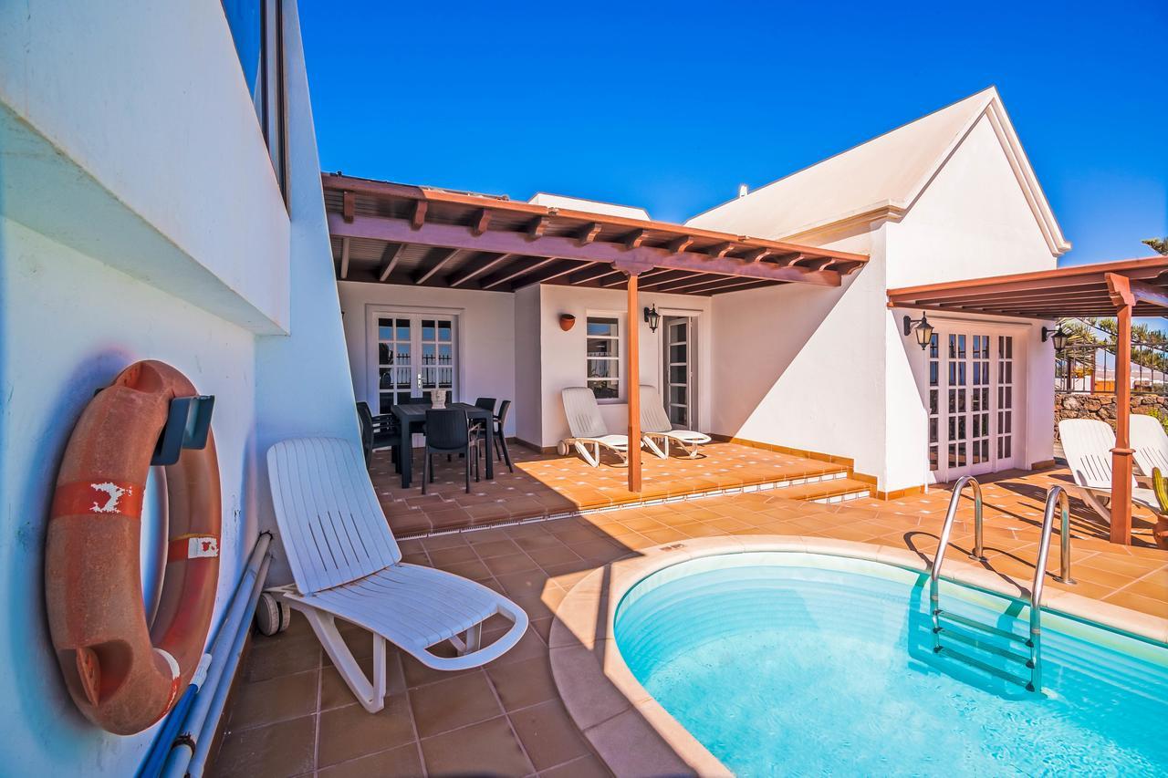 Villa Tias Exterior photo