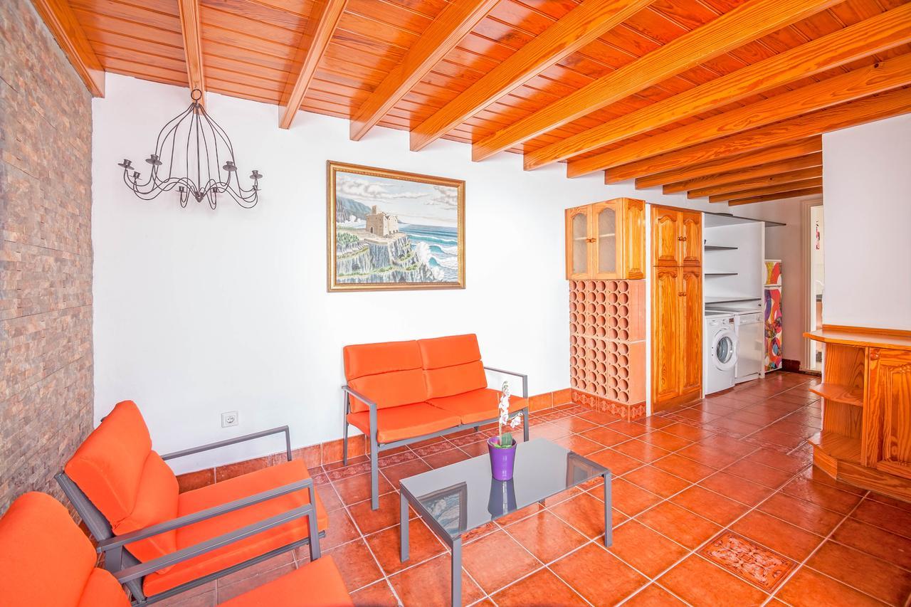Villa Tias Exterior photo